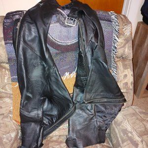Harley Davidson used leather chaps size M